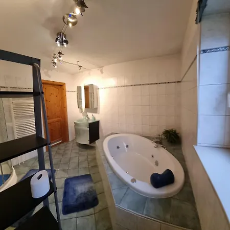 Haus Einfeld Superior - Studiowohnung Mit Viel Platz * ノイミュンスター